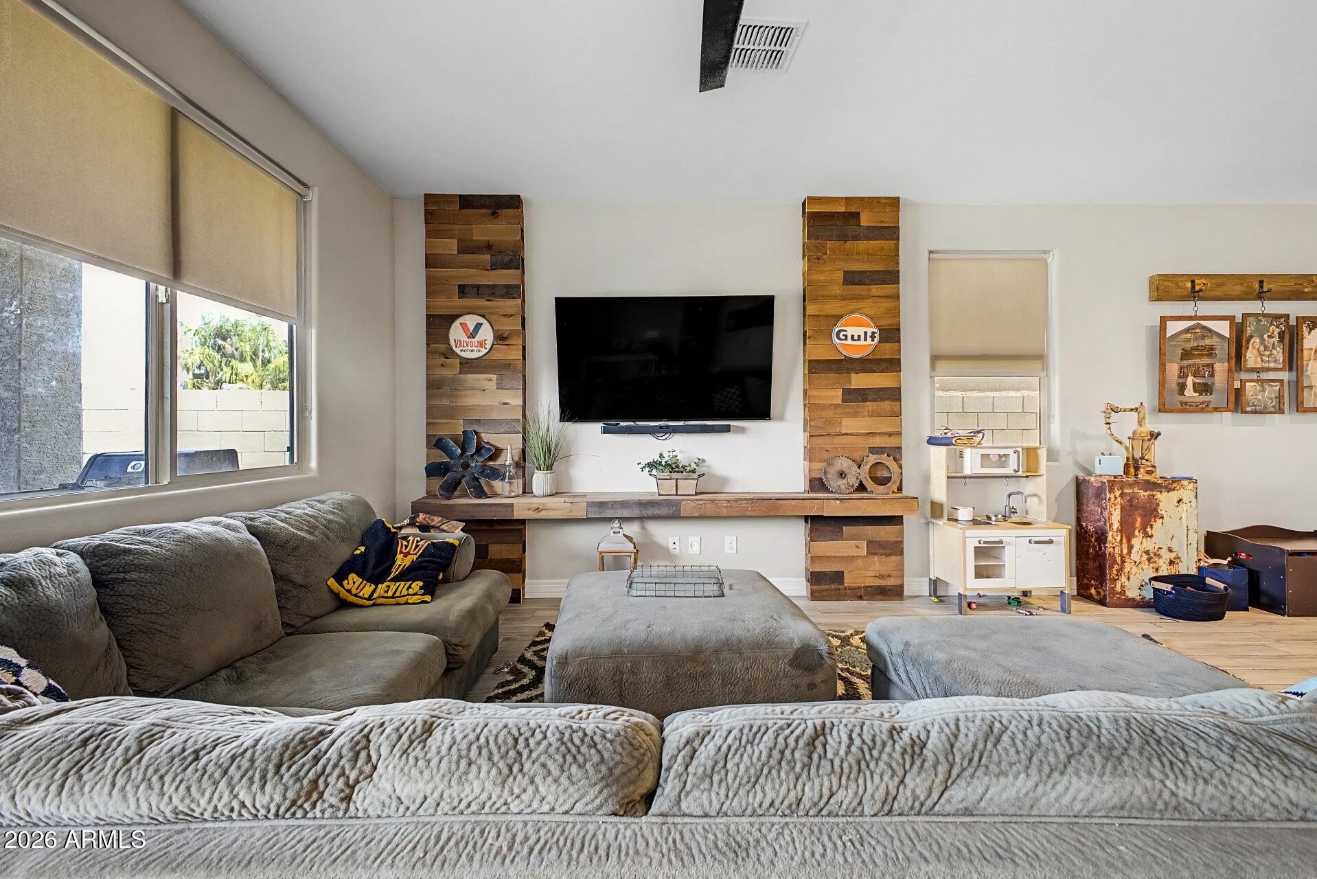 34039 N CASEY Lane