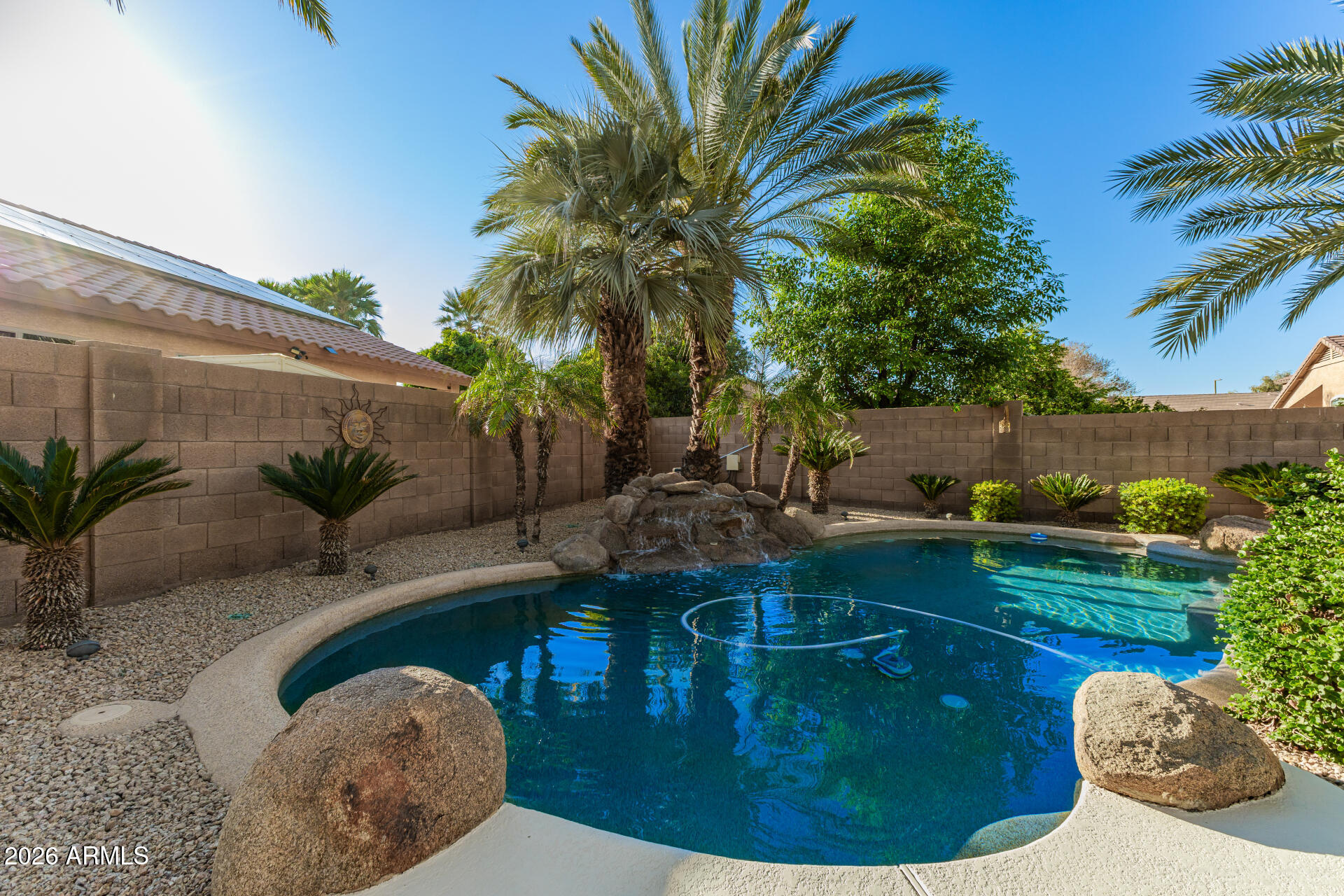 5508 N RATTLER Way