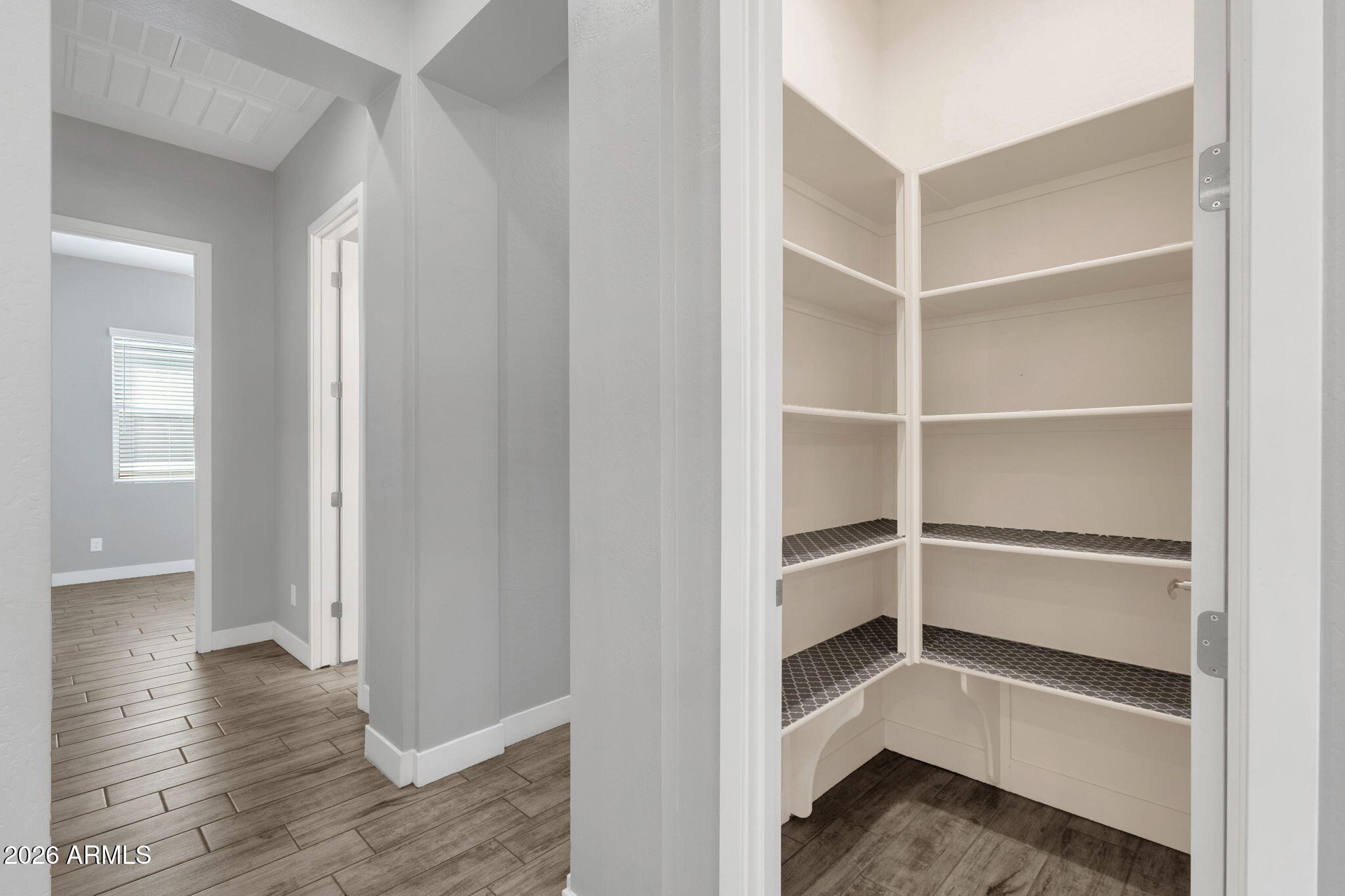 4230 E RONALD Street