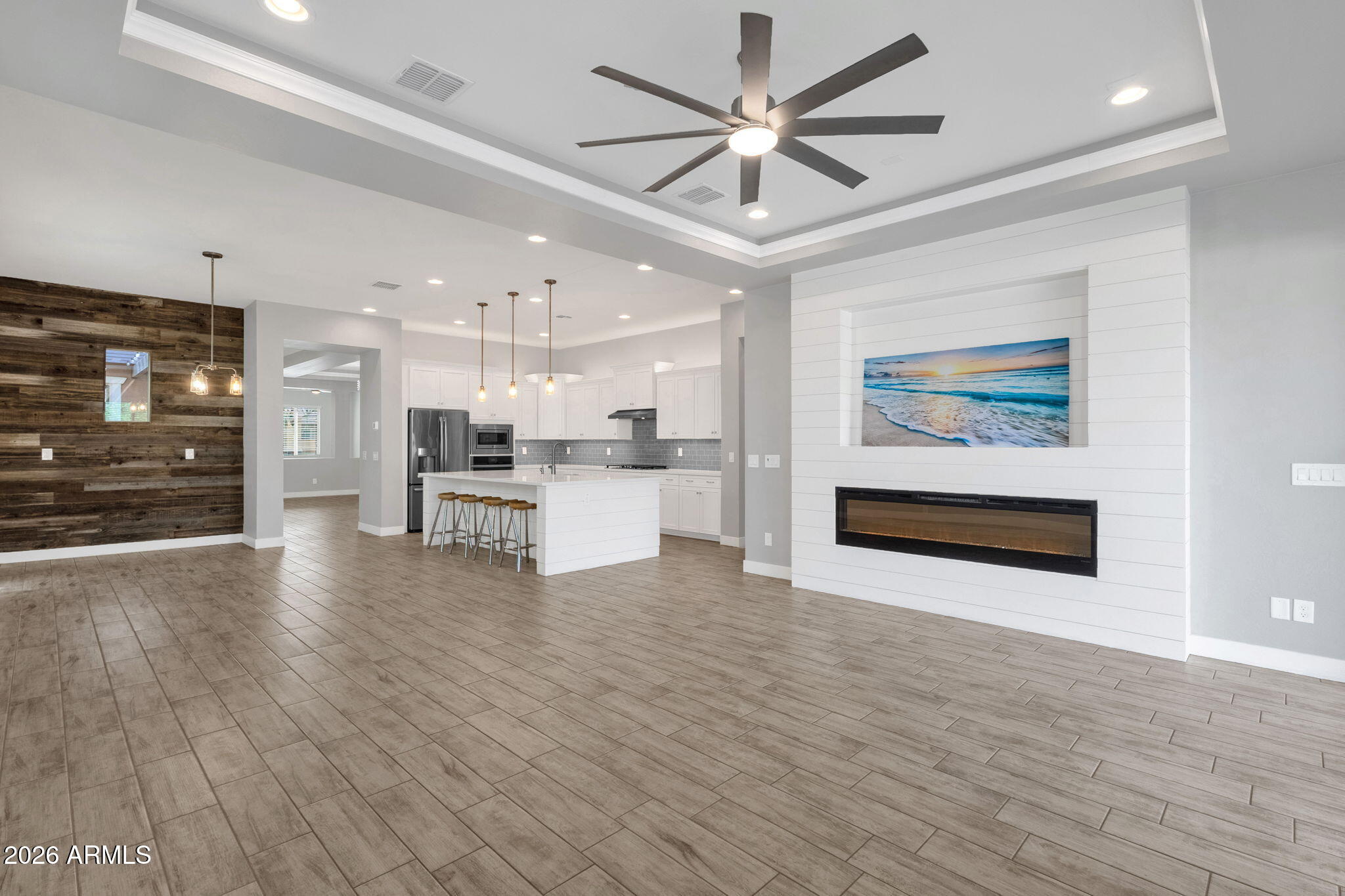 4230 E RONALD Street