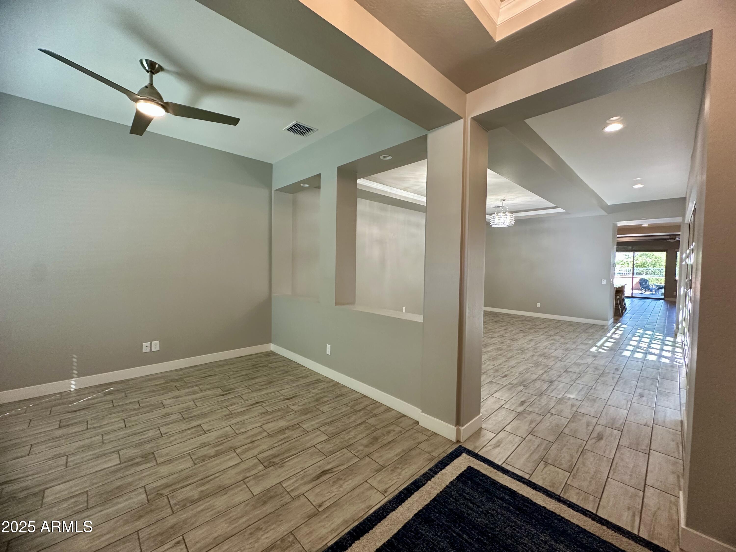 4230 E RONALD Street