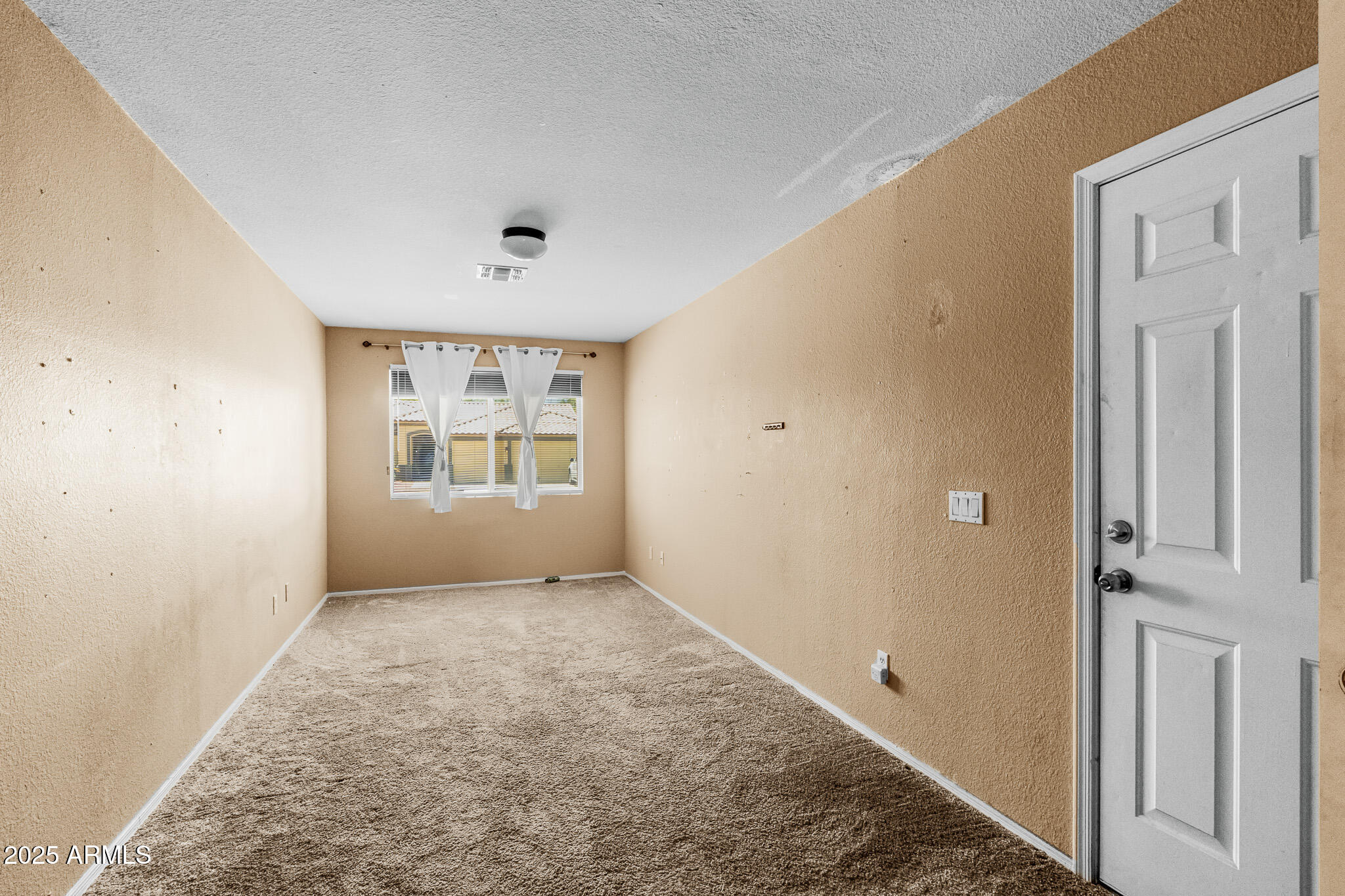 16240 W MARICOPA Street