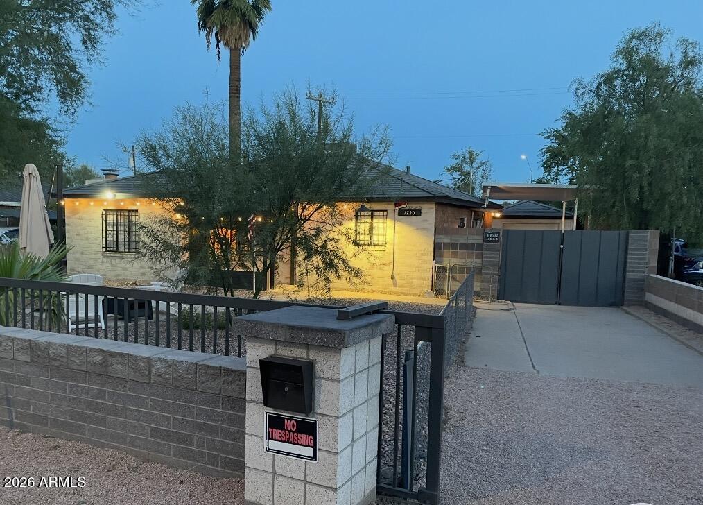 1720 N WHITTIER Drive