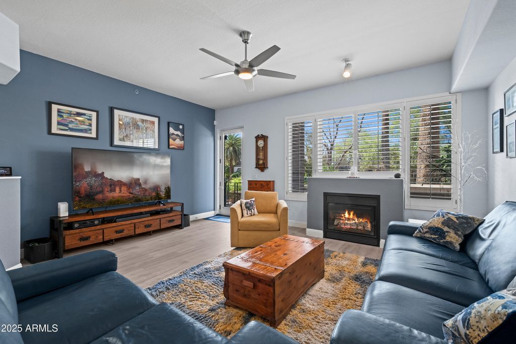 Photo of 17 W Vernon Avenue #31, Phoenix, AZ 85003 (MLS # 6870777)