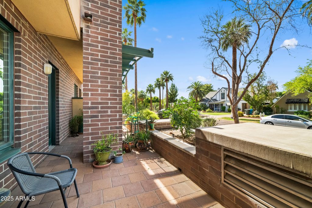 Photo of 17 W Vernon Avenue #31, Phoenix, AZ 85003 (MLS # 6870777)
