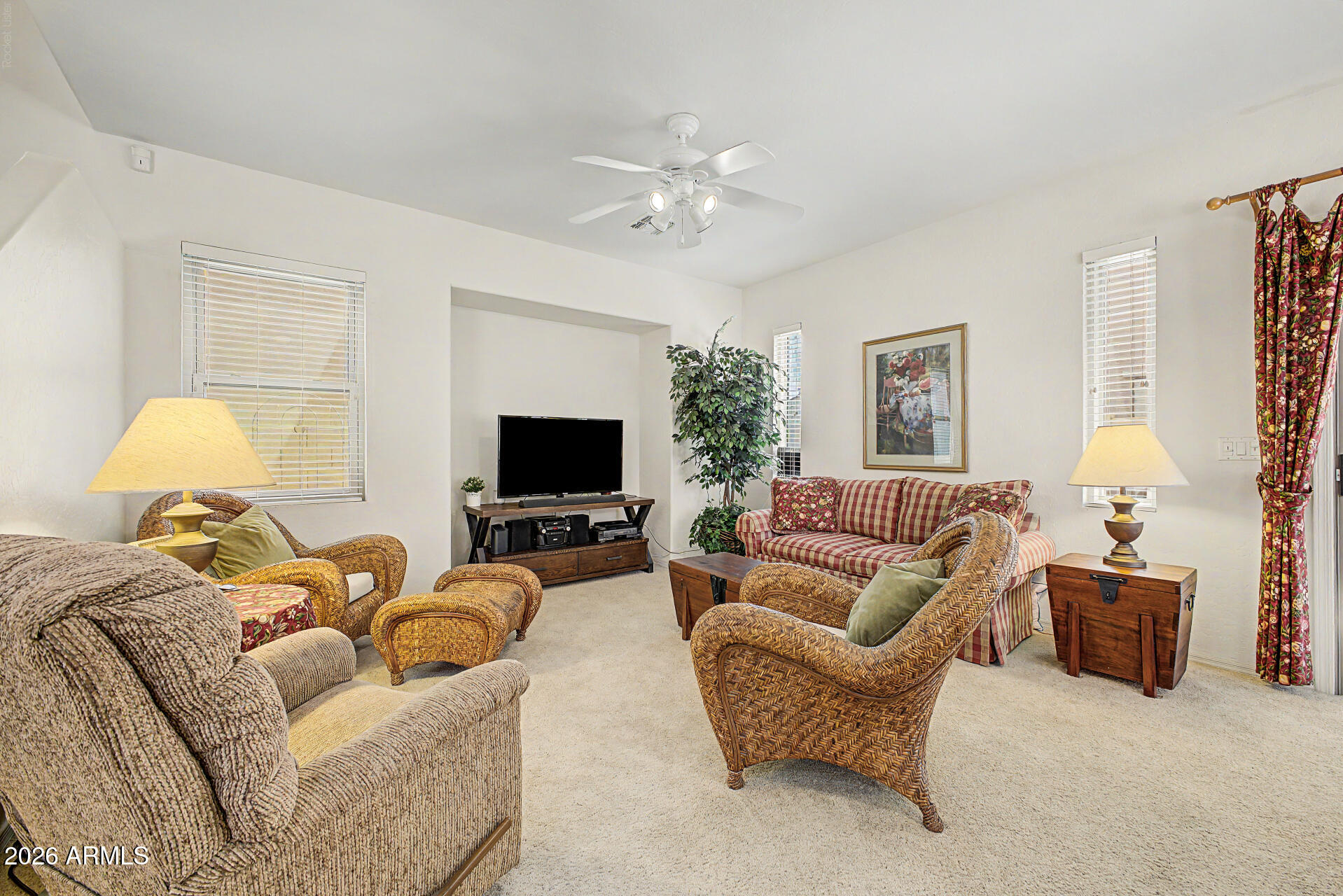 1322 E DUNBAR Drive