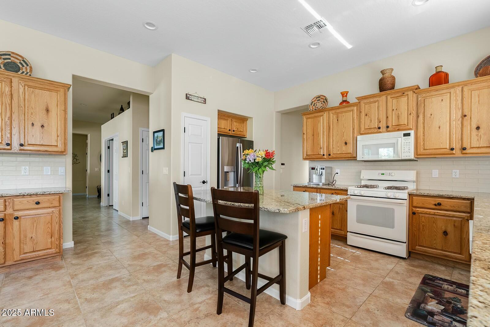 3933 E MEADOWVIEW Drive