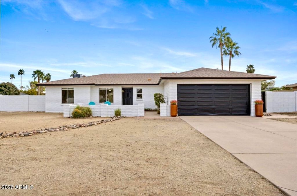 Photo of 5917 E Hearn Road, Scottsdale, AZ 85254 (MLS # 6973452)