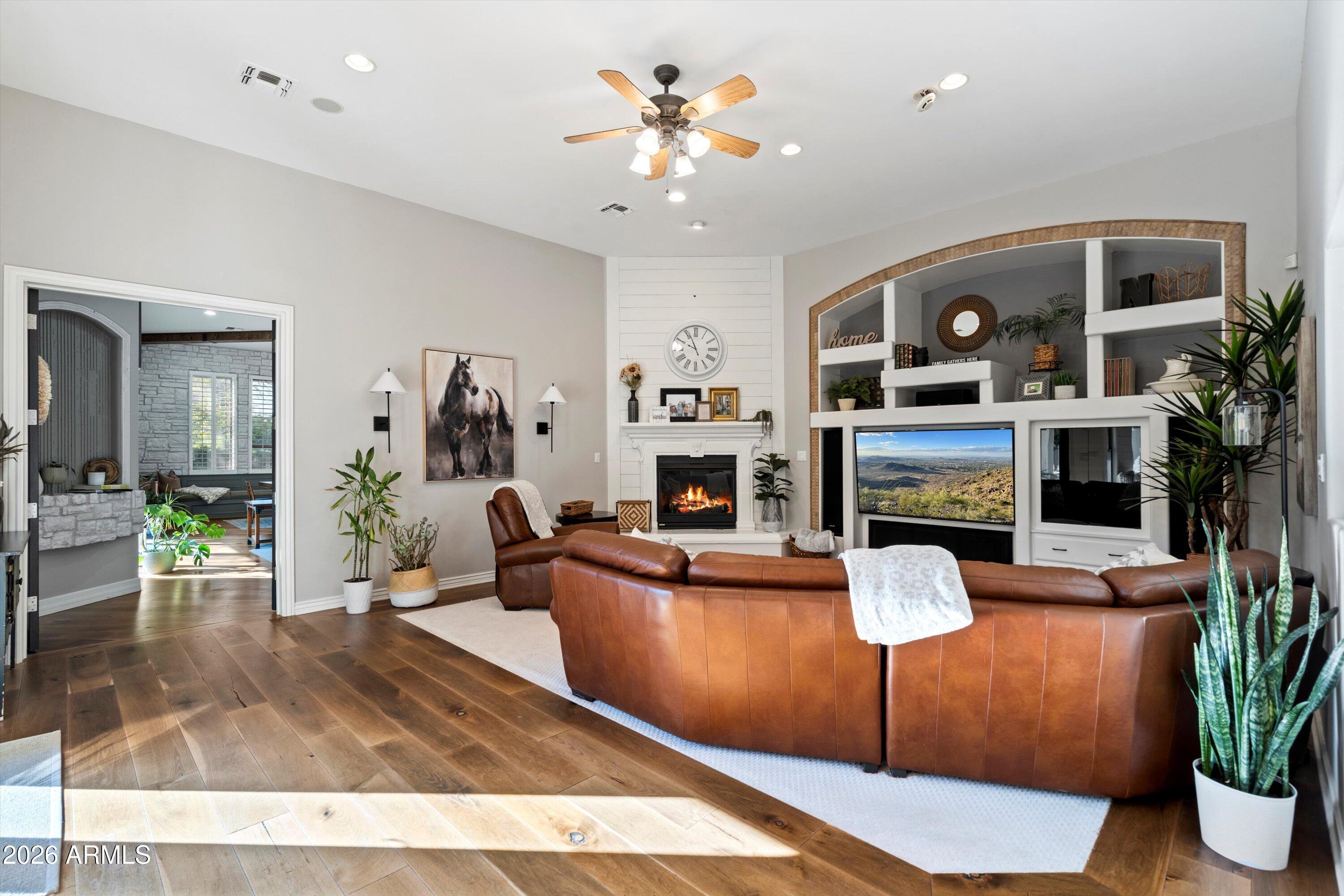 SOMERSET ESTATES - Residential