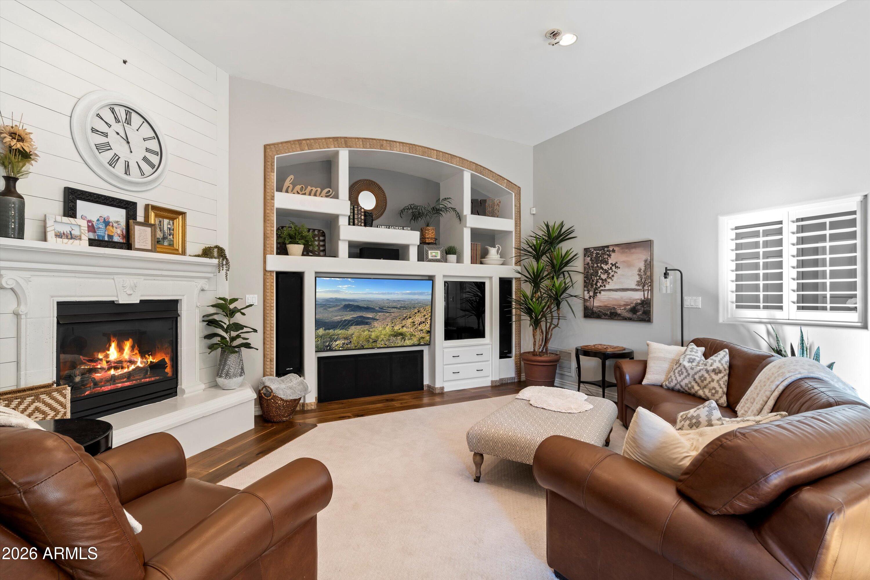 SOMERSET ESTATES - Residential