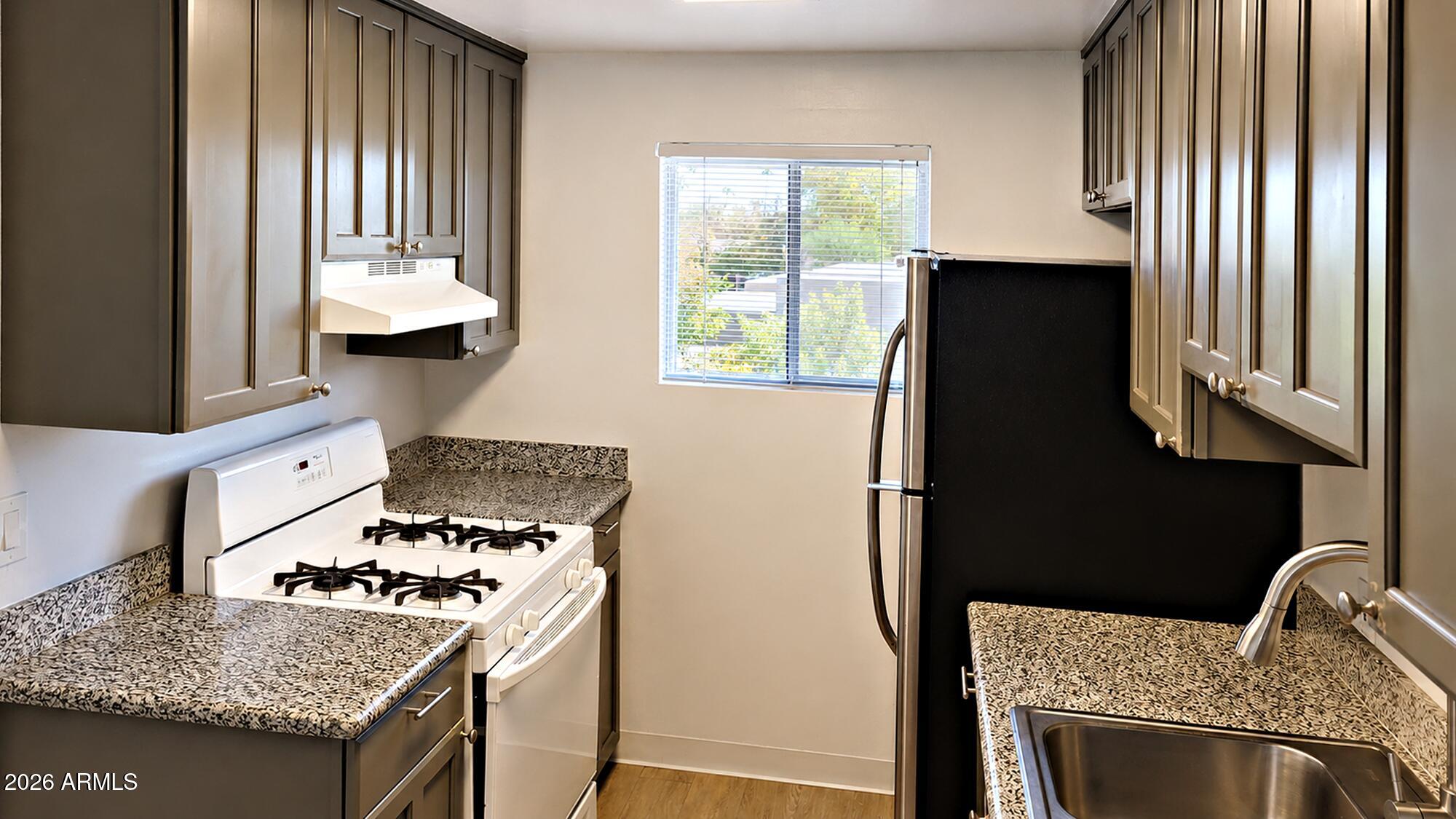 6125 E INDIAN SCHOOL Road 279