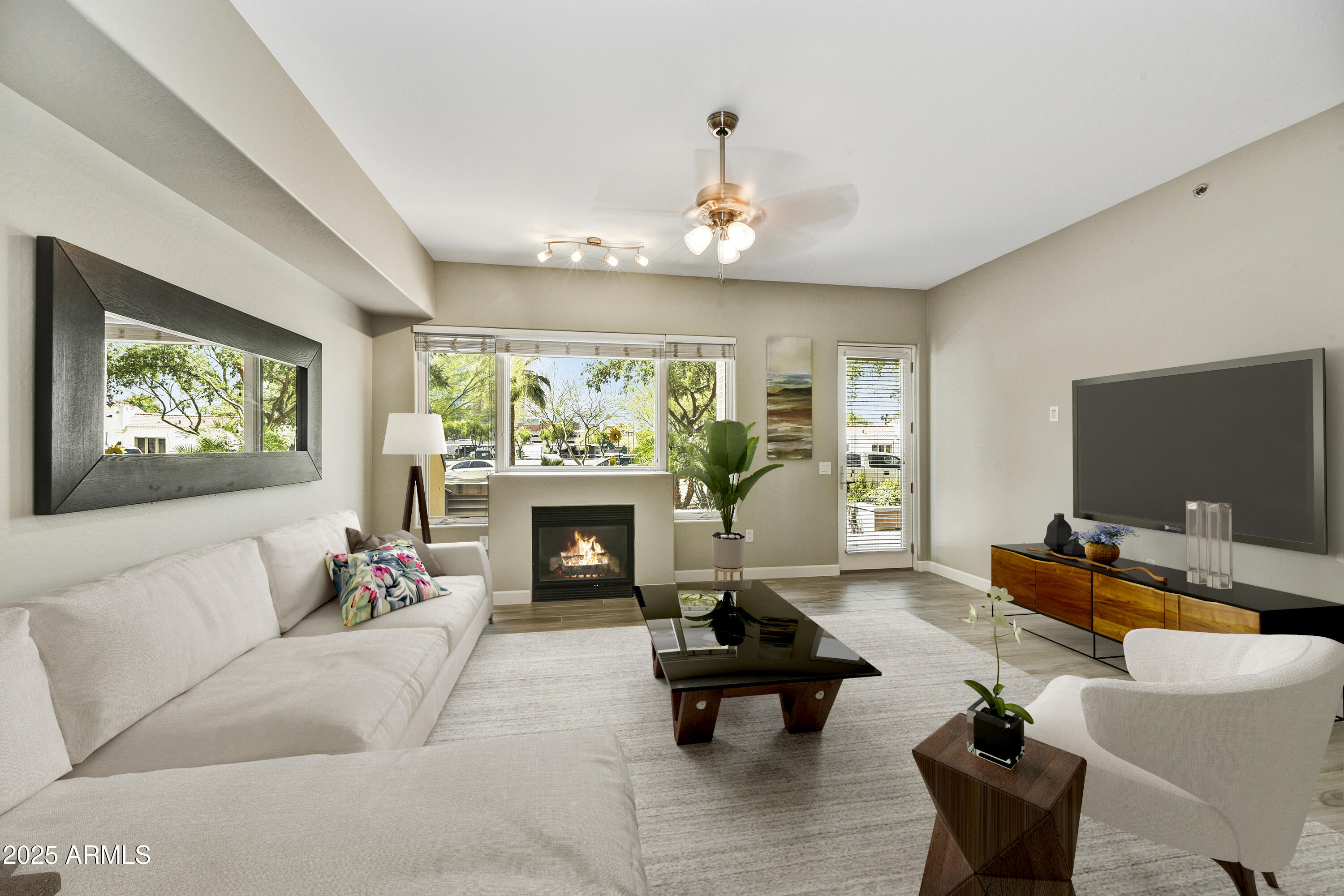 16 W ENCANTO Boulevard 22