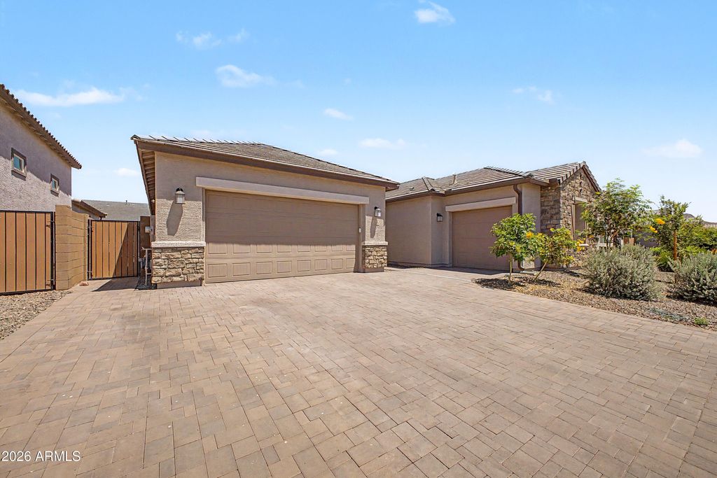 Photo of 7646 W Desert Spoon Drive, Peoria, AZ 85383 (MLS # 7021305)