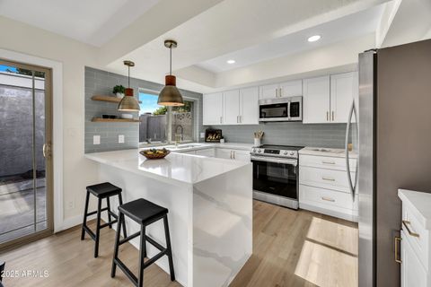 5009 W NEW WORLD Drive Glendale AZ 85302