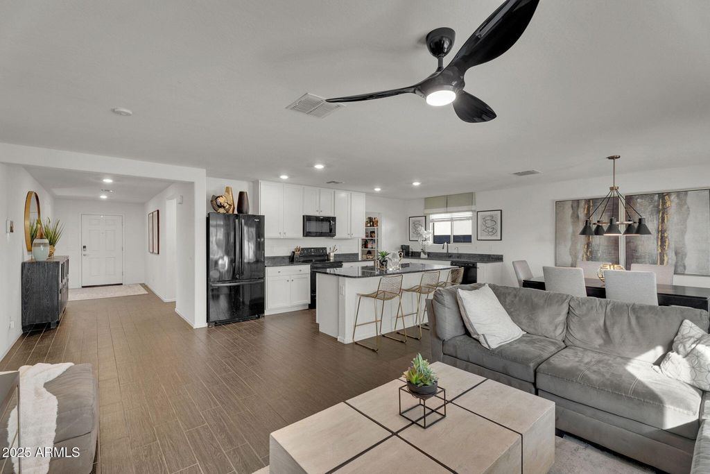 Photo of 18437 E El Buho Pequeno, Gold Canyon, AZ 85118 (MLS # 6934465)