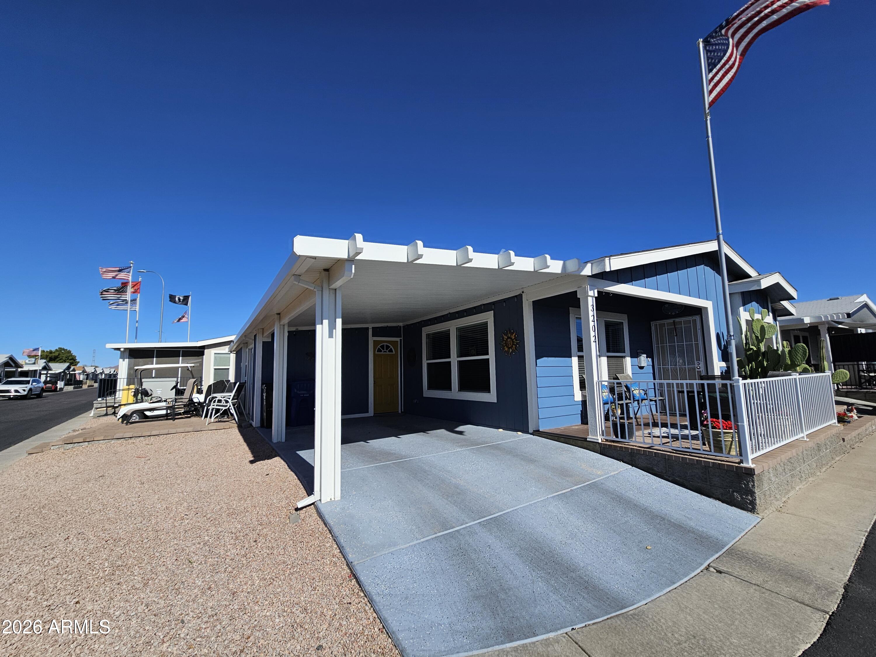 650 N Hawes Road 3202