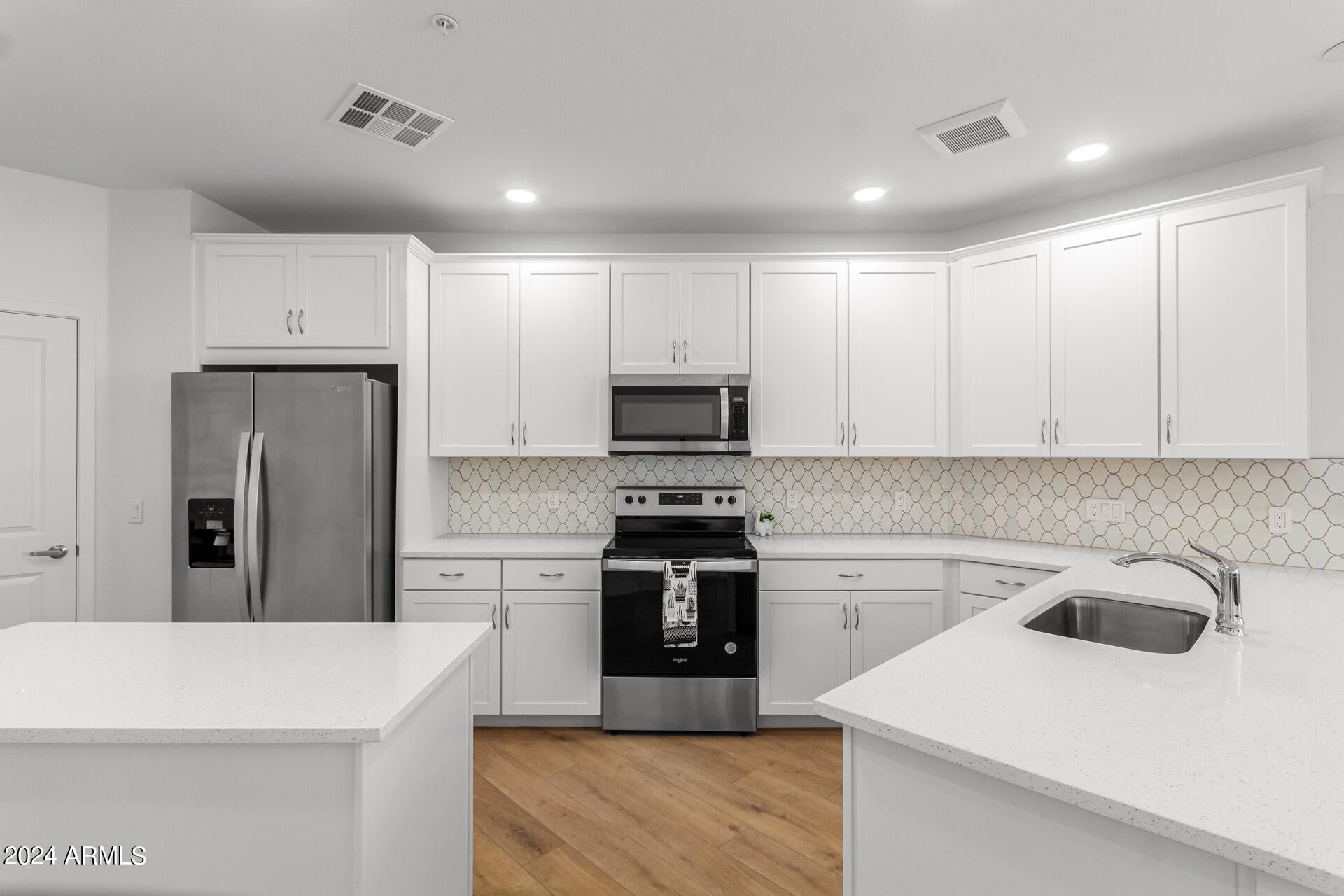 2511 W QUEEN CREEK Road 374