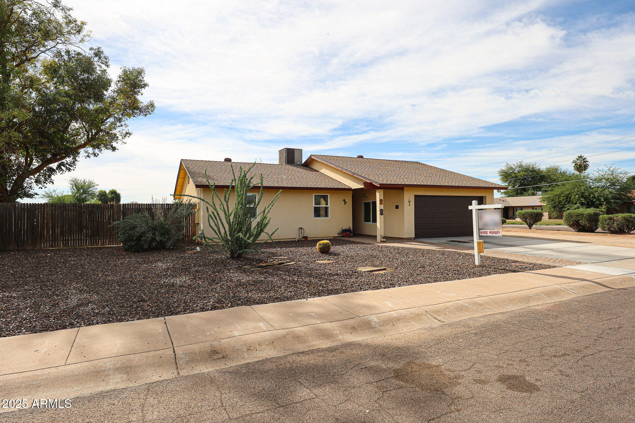 6235 W MONTE CRISTO Avenue