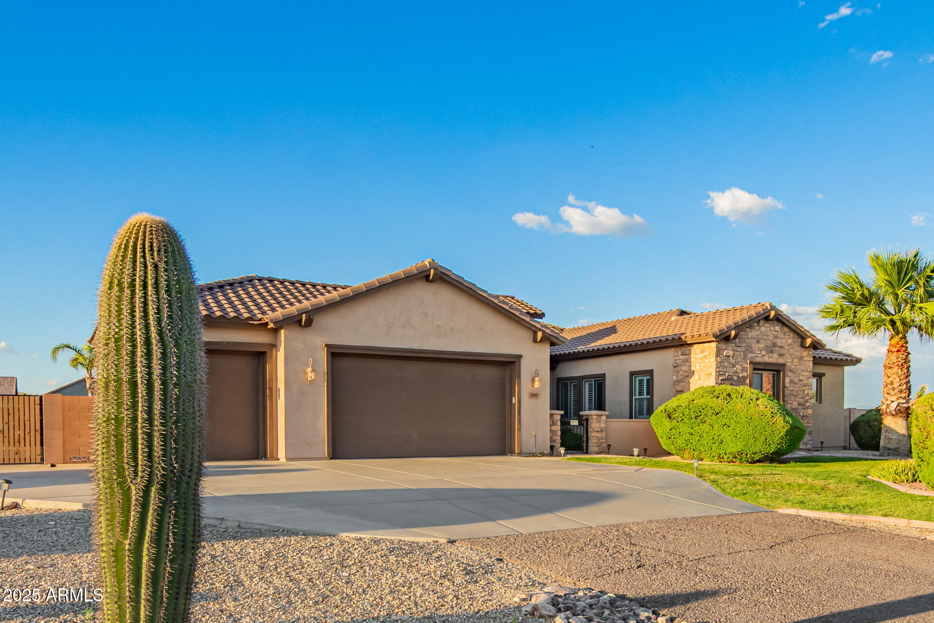 3880 W ROBERTS Road