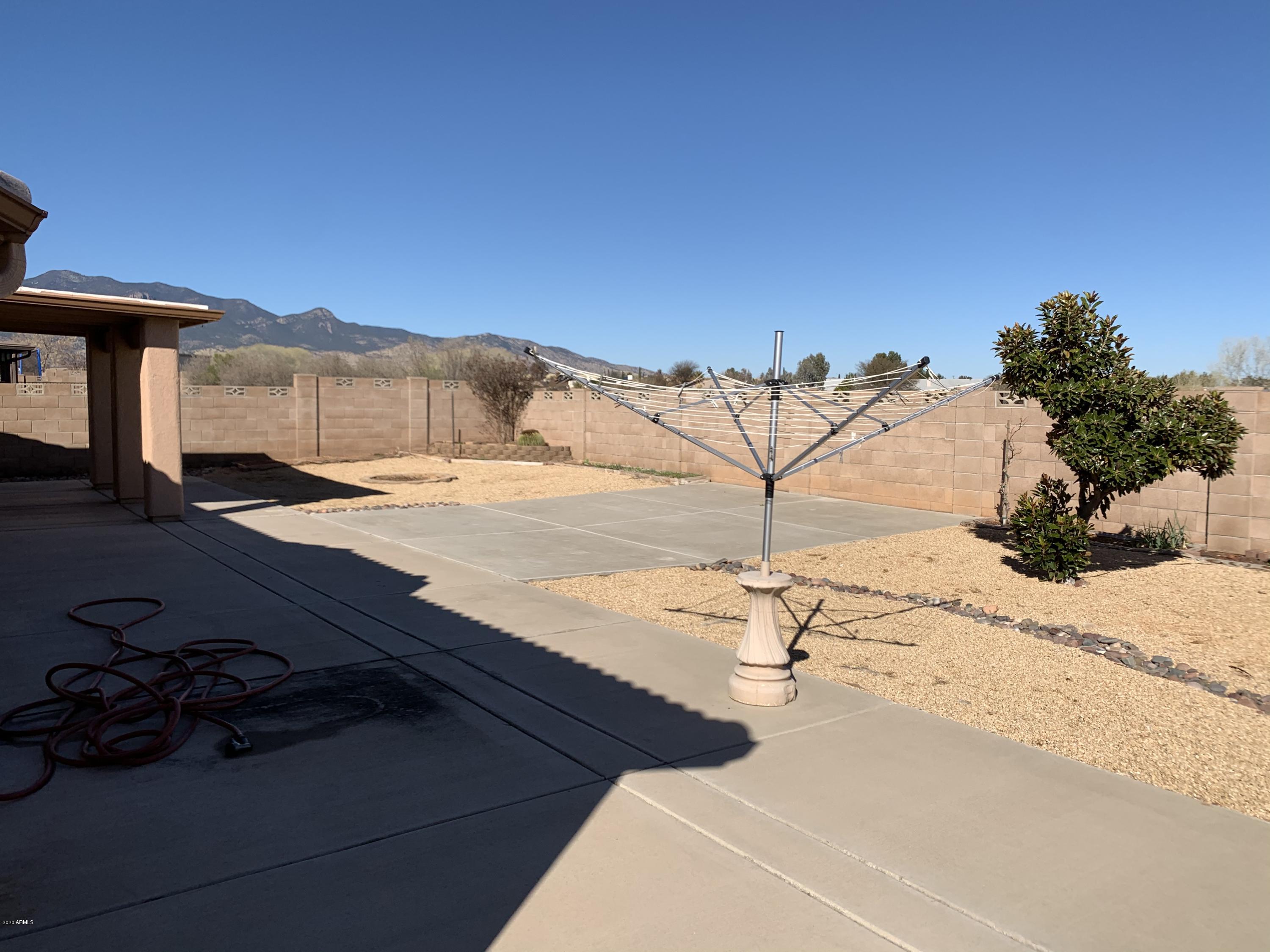 CANYON DE FLORES PHASE 2C - Residential Lease