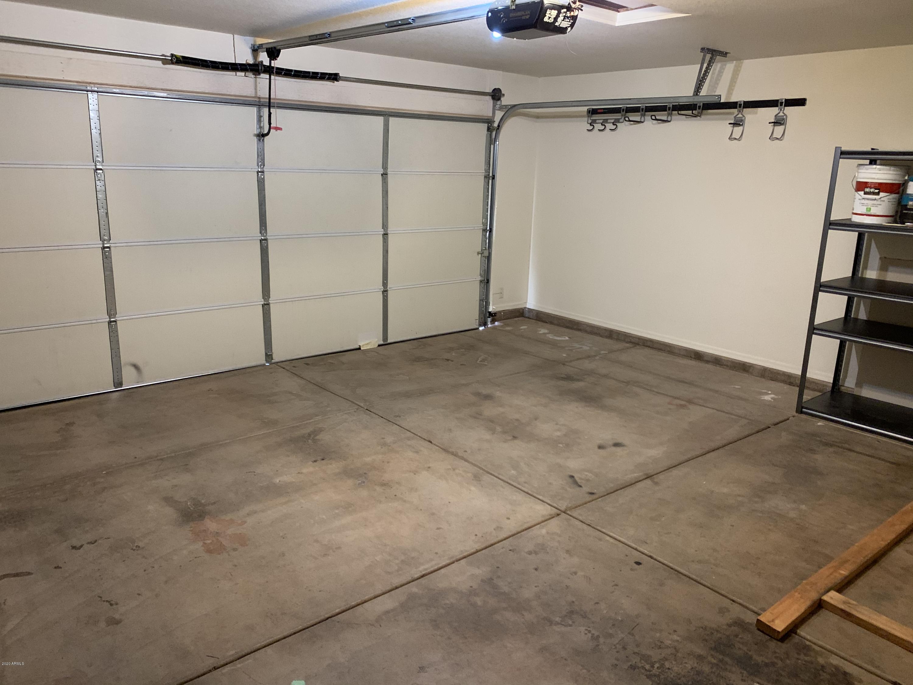CANYON DE FLORES PHASE 2C - Residential Lease