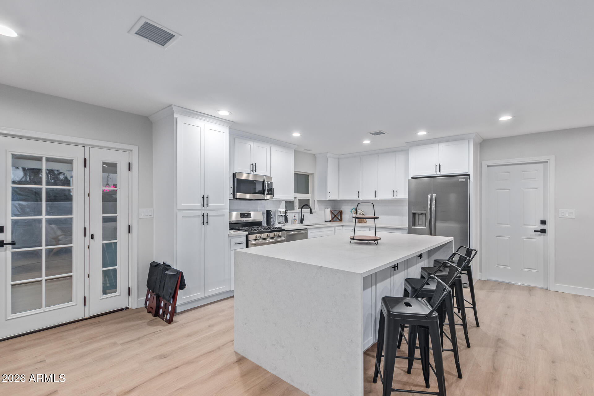 1535 W Lawrence Road