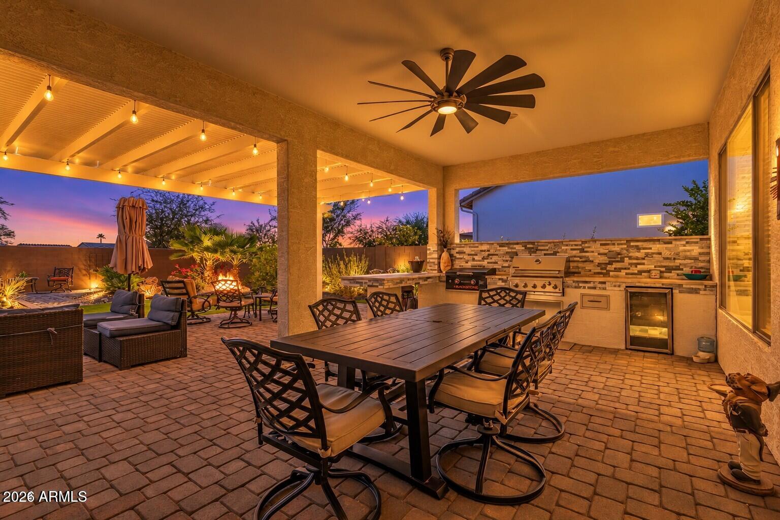 5473 N DAKOTA Drive