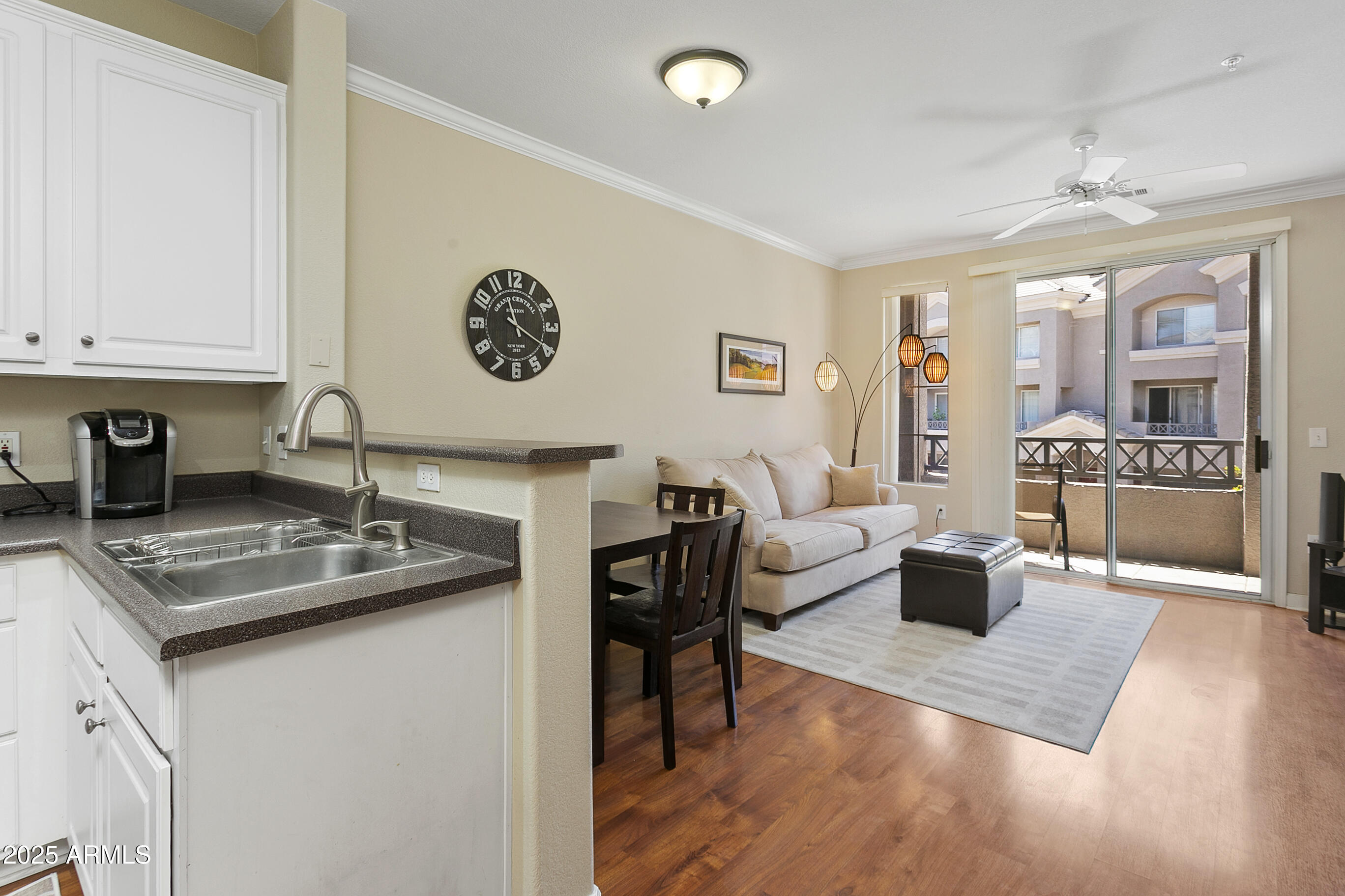 4455 E PARADISE VILLAGE Parkway 1051