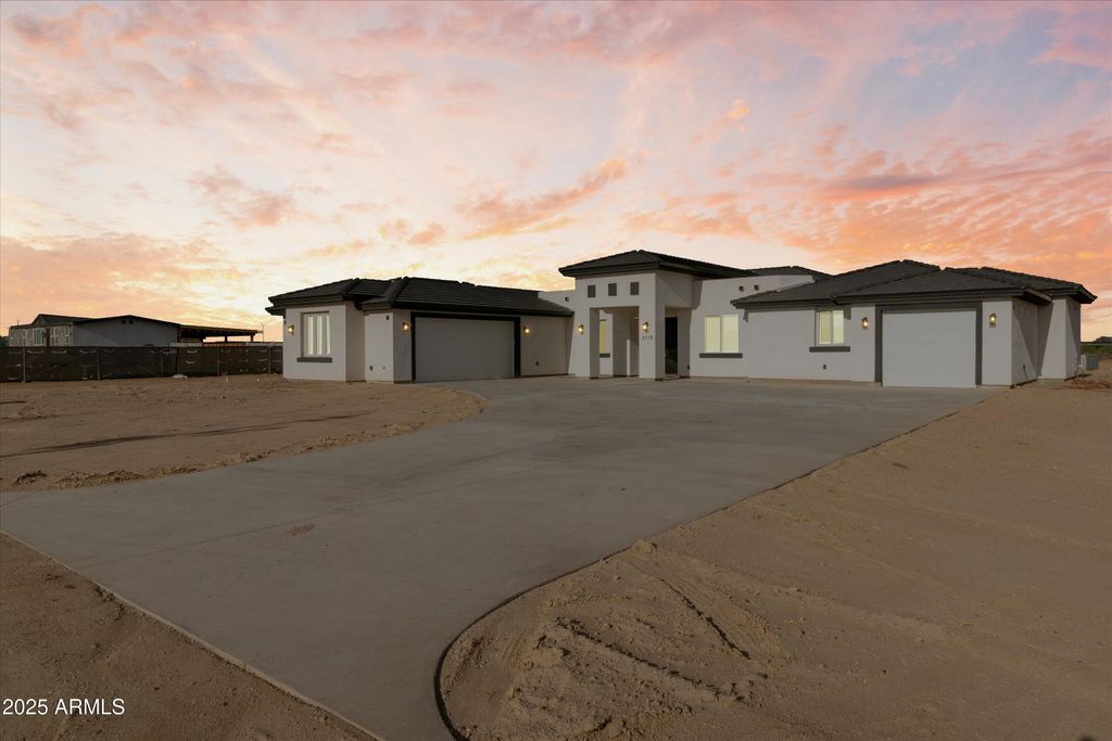 Photo of 3719 S 335th Avenue, Tonopah, AZ 85354 (MLS # 6912173)