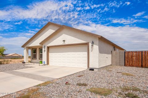 A home in Arizona City