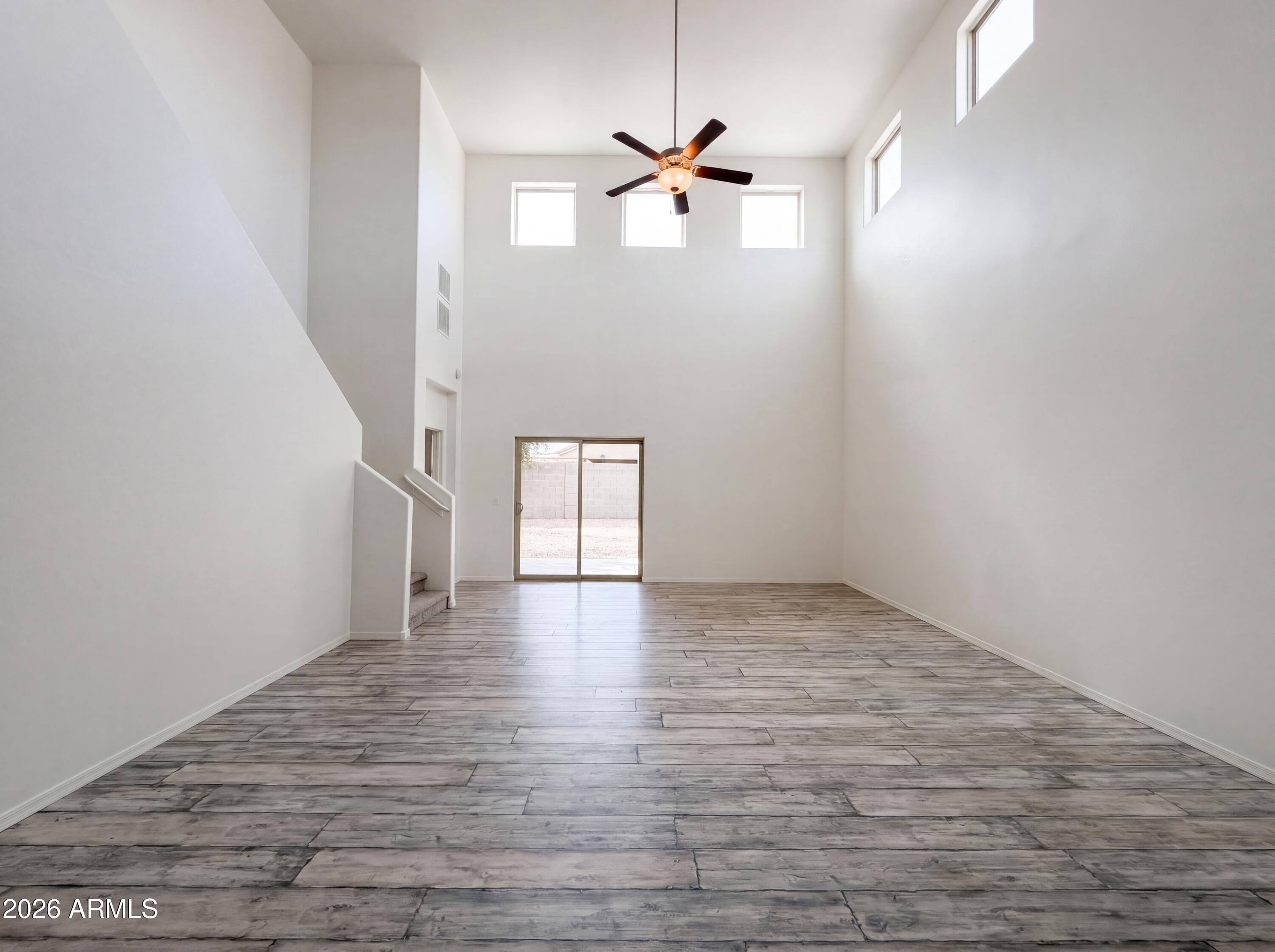 41977 W LUNAR Street