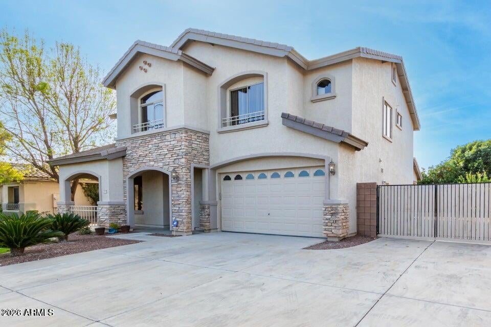 1375 E LOCUST Drive
