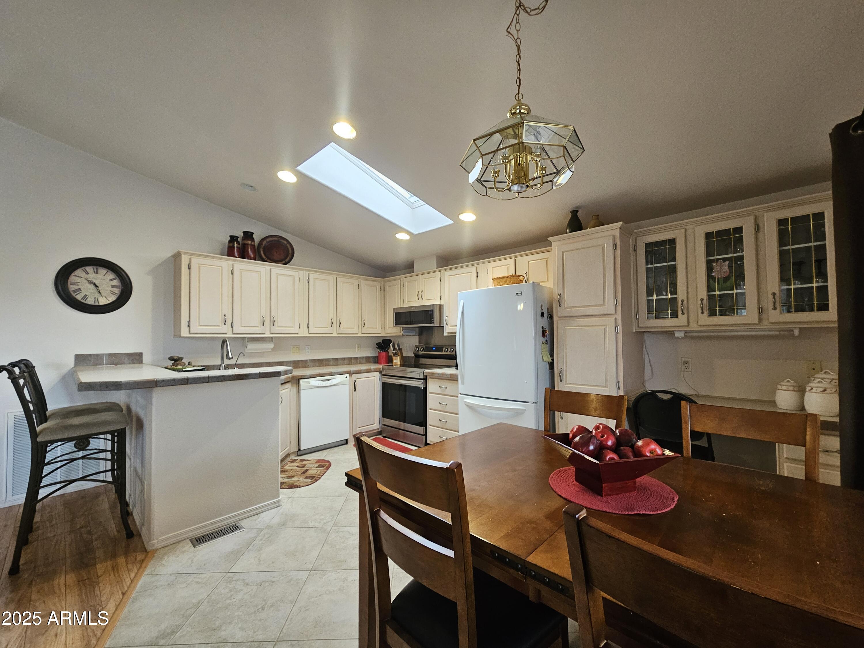 650 N Hawes Road 4603