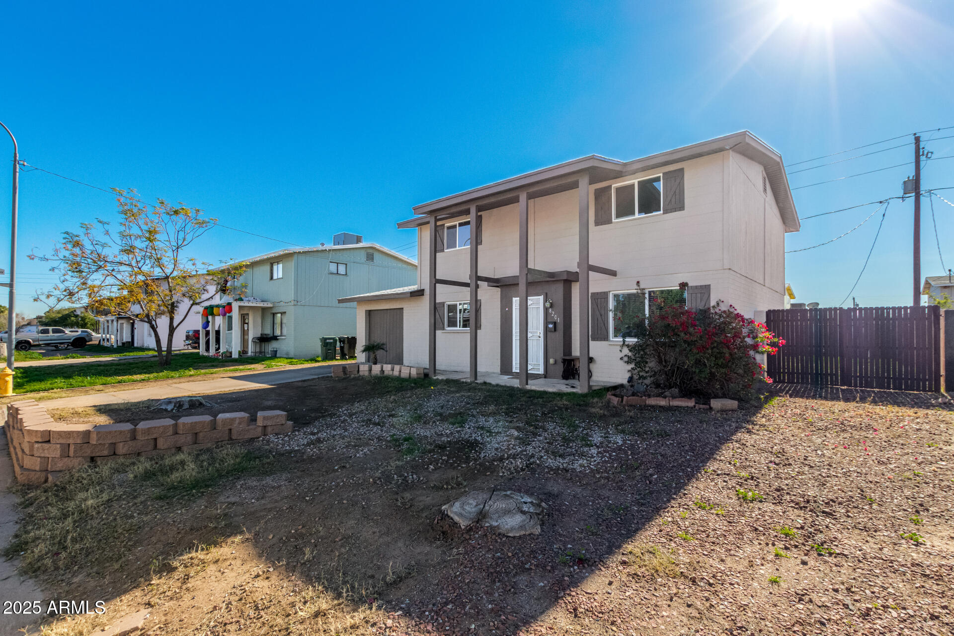 Home Search 8201 W WHITTON Avenue