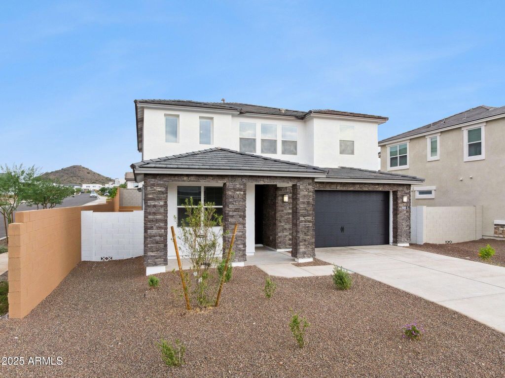 Photo of 7310 W Buckhorn Trail, Peoria, AZ 85383 (MLS # 6916781)