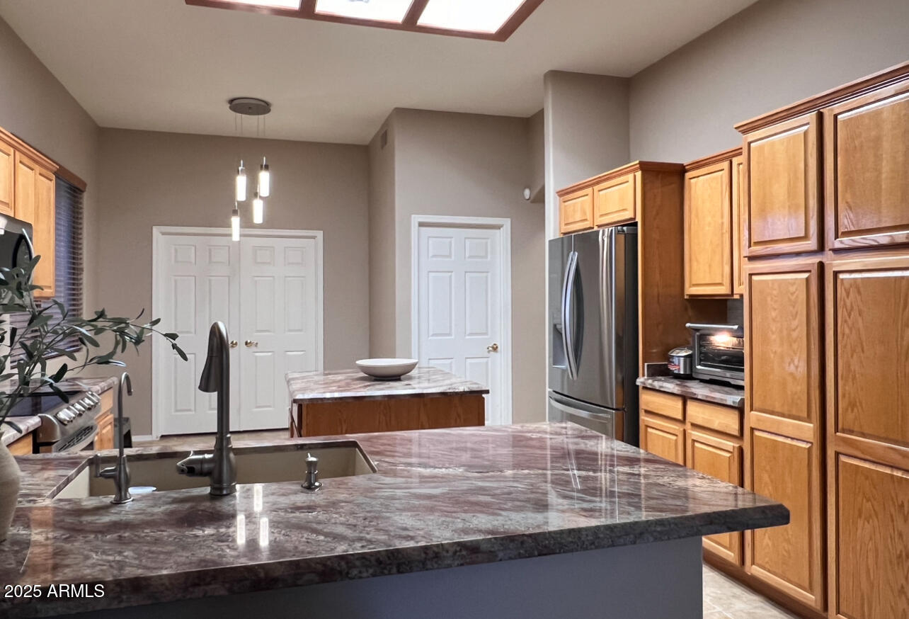 16924 W NORTHAMPTON Road