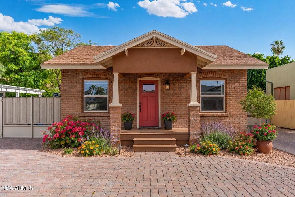 Photo of 332 E Windsor Avenue, Phoenix, AZ 85004 (MLS # 7020224)