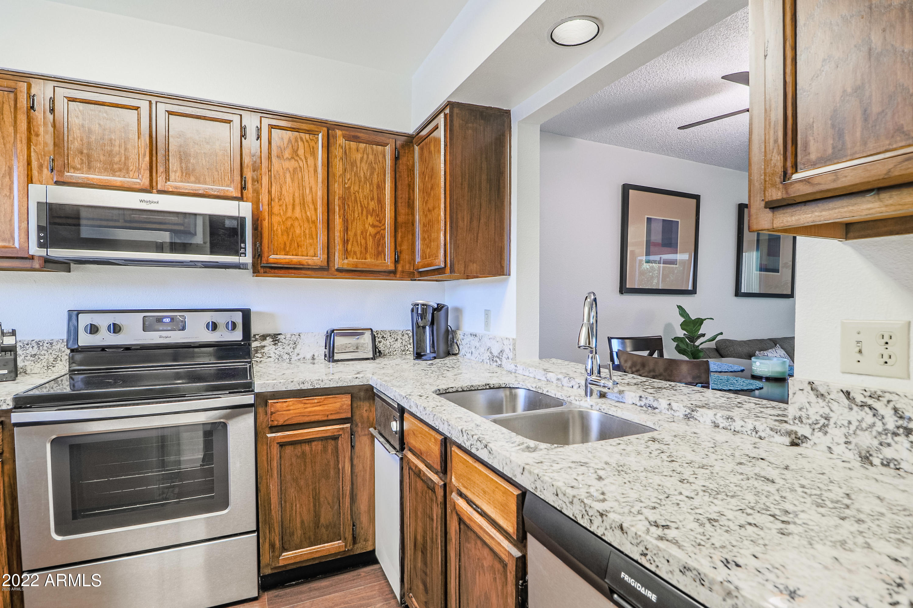 7474 E EARLL Drive 309