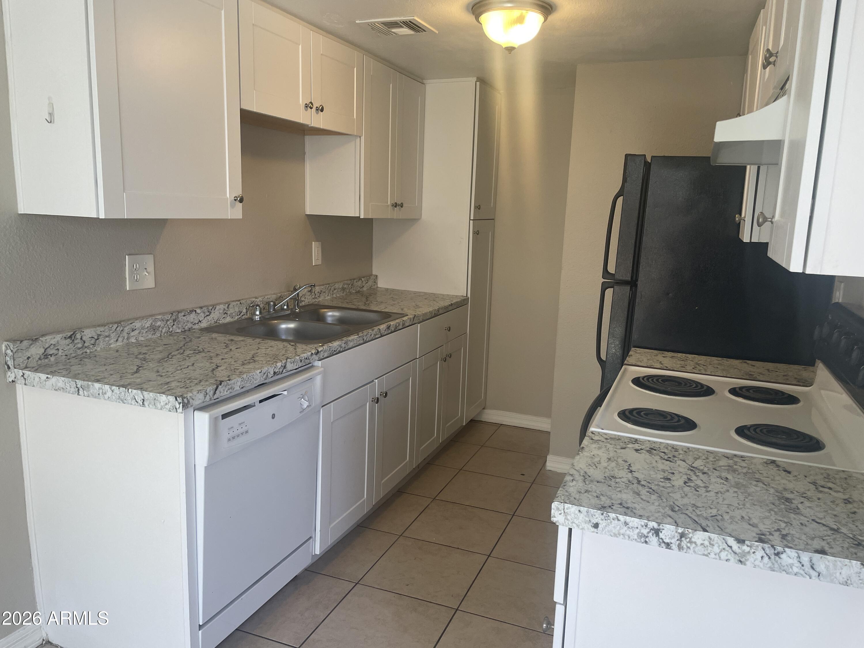 860 E BROWN Road 34