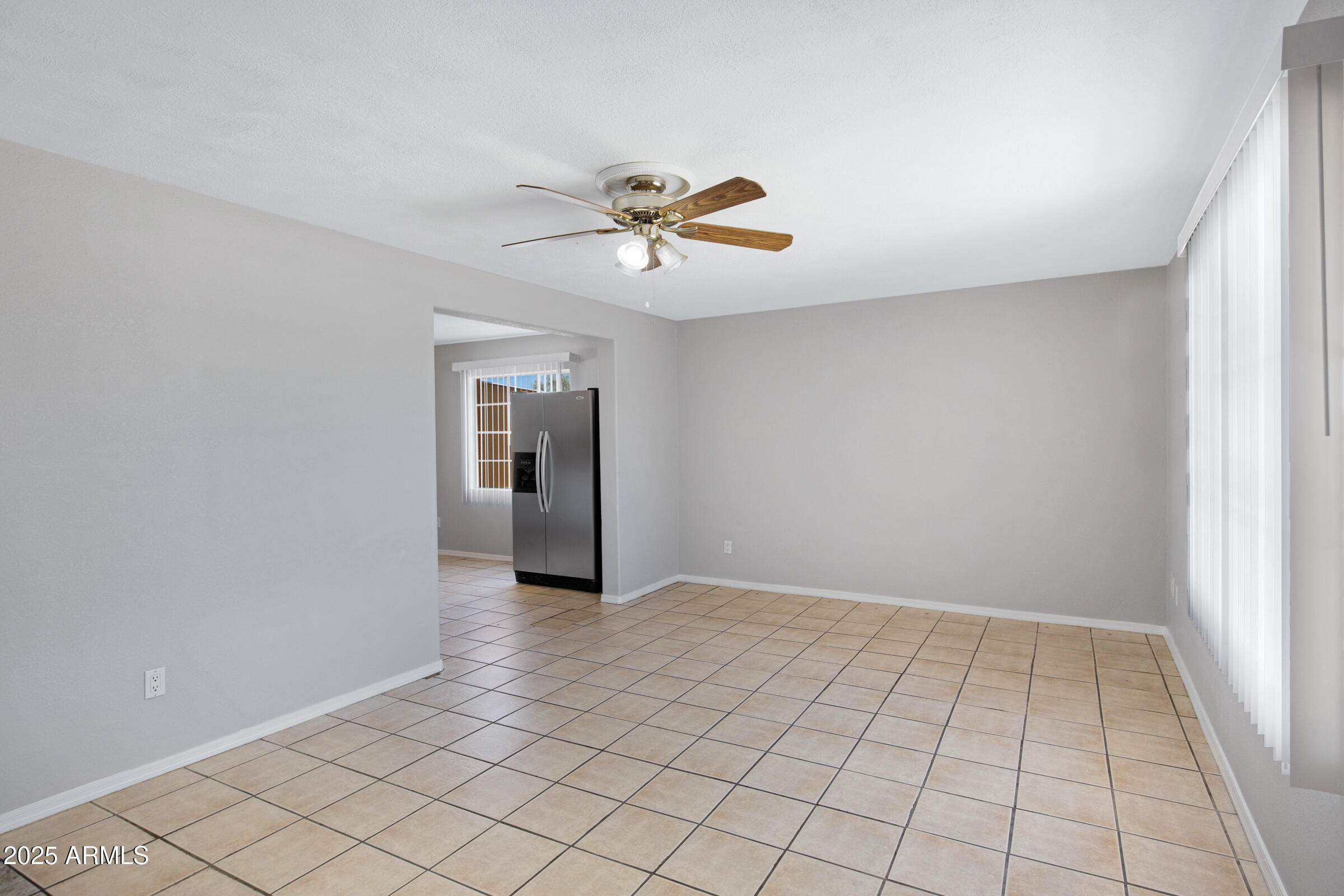509 W 10TH Street