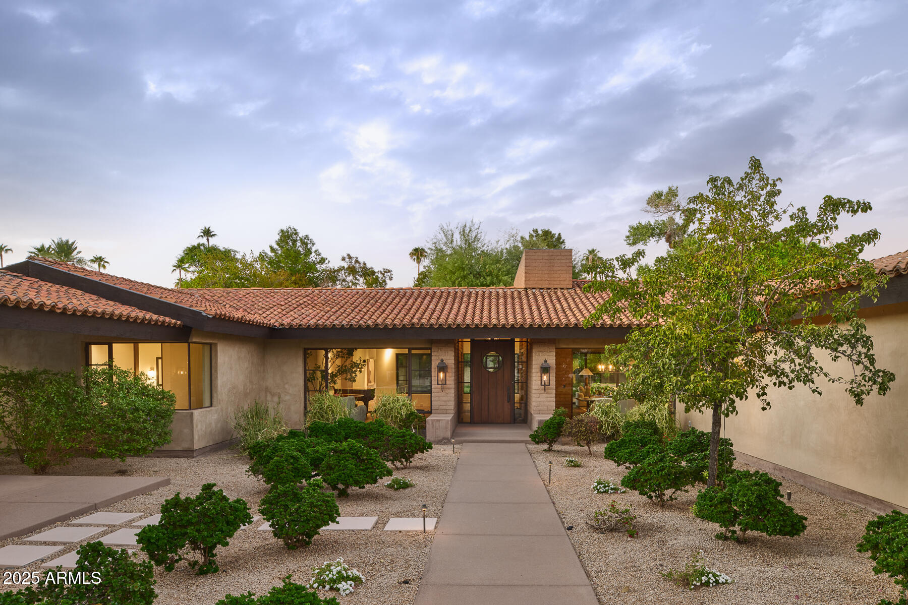 514 W ROSE Lane