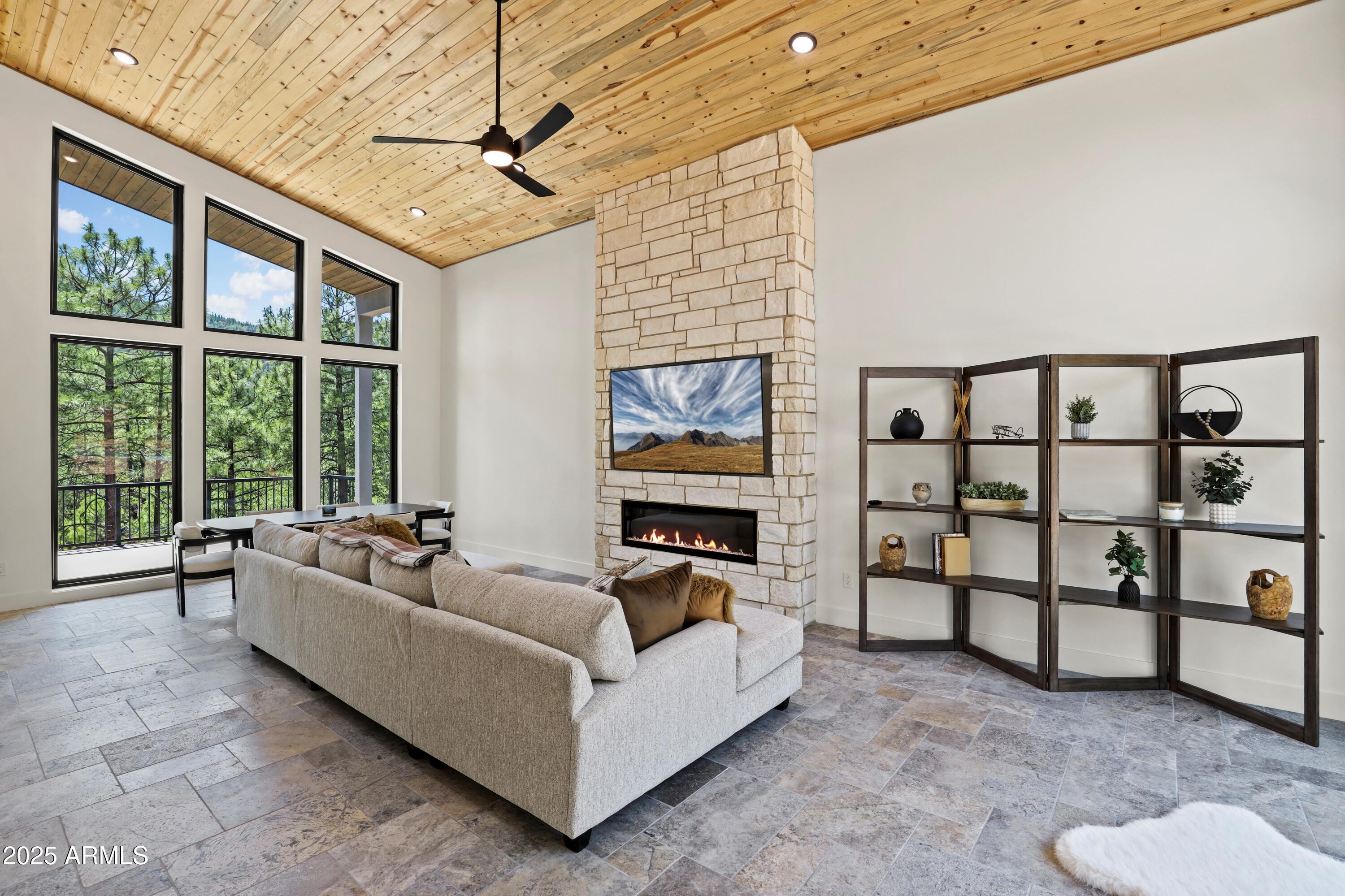 6541 W Ruin Hill Loop