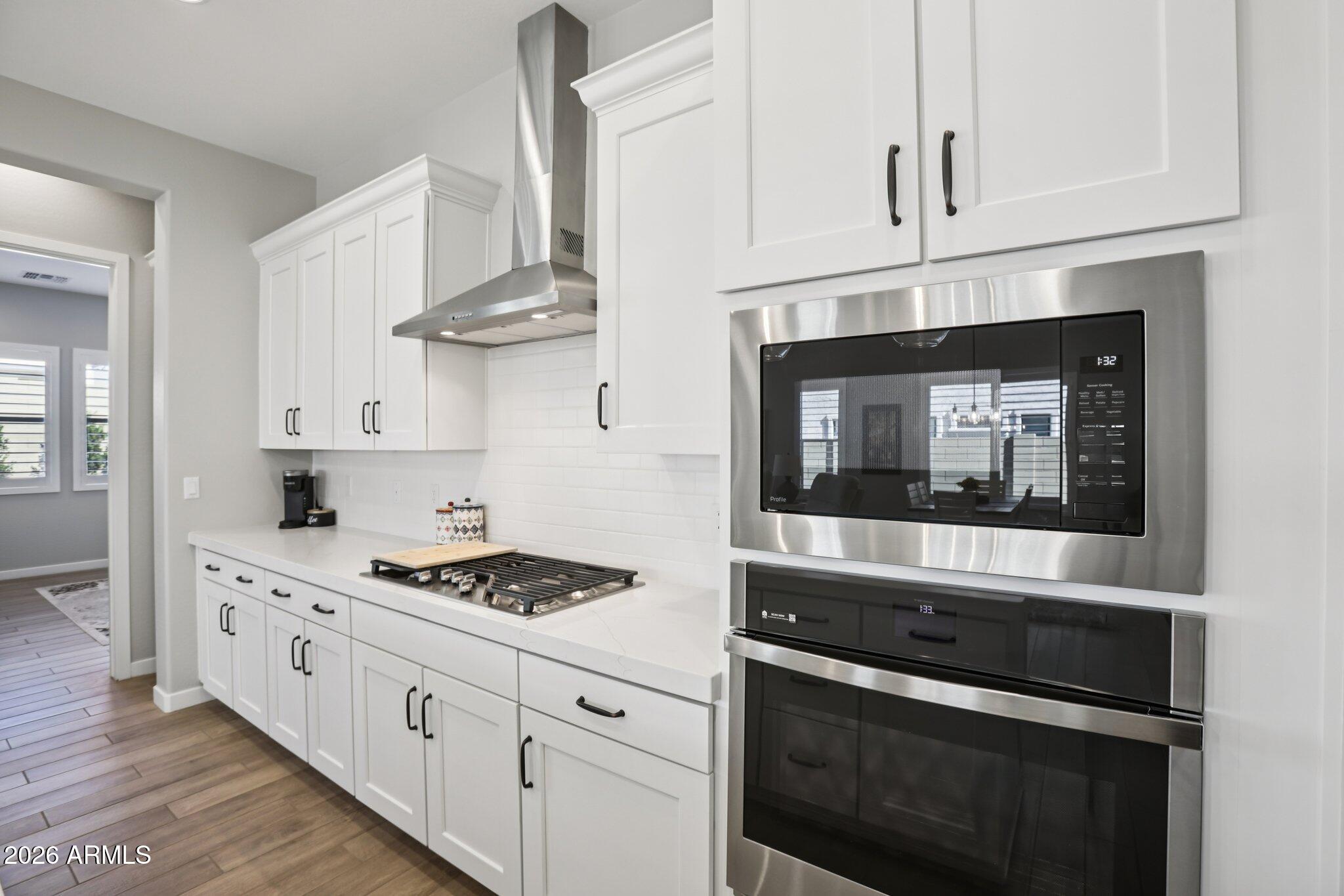 8128 E JASMINE Street