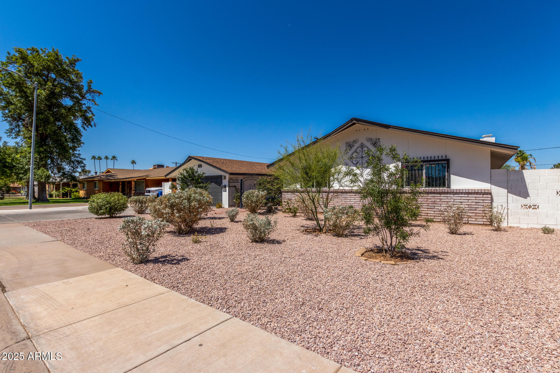 554 N SUNSET Drive