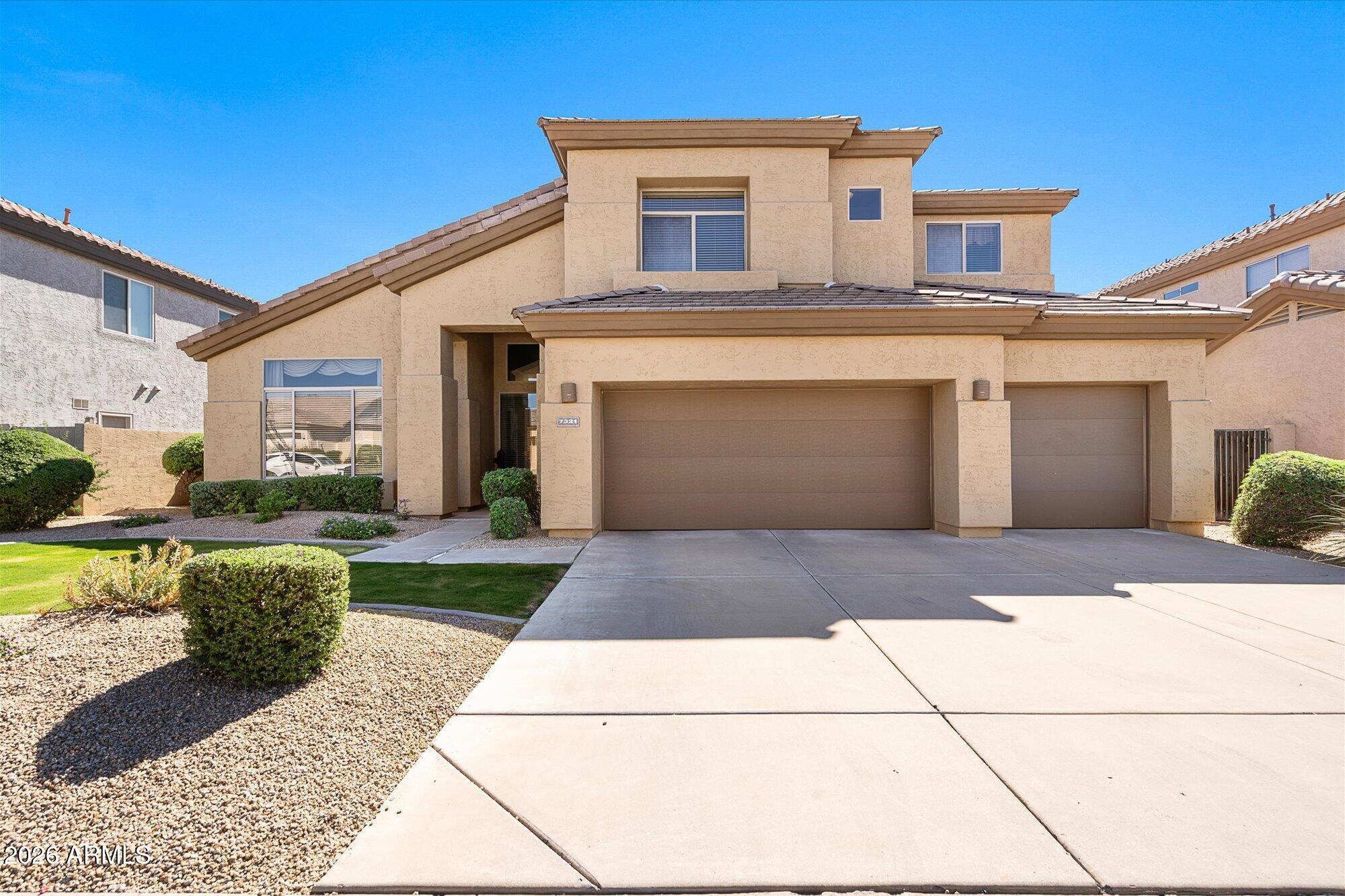 7321 E Tailfeather Drive