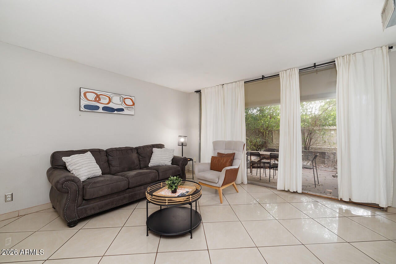 7625 E CAMELBACK Road B101