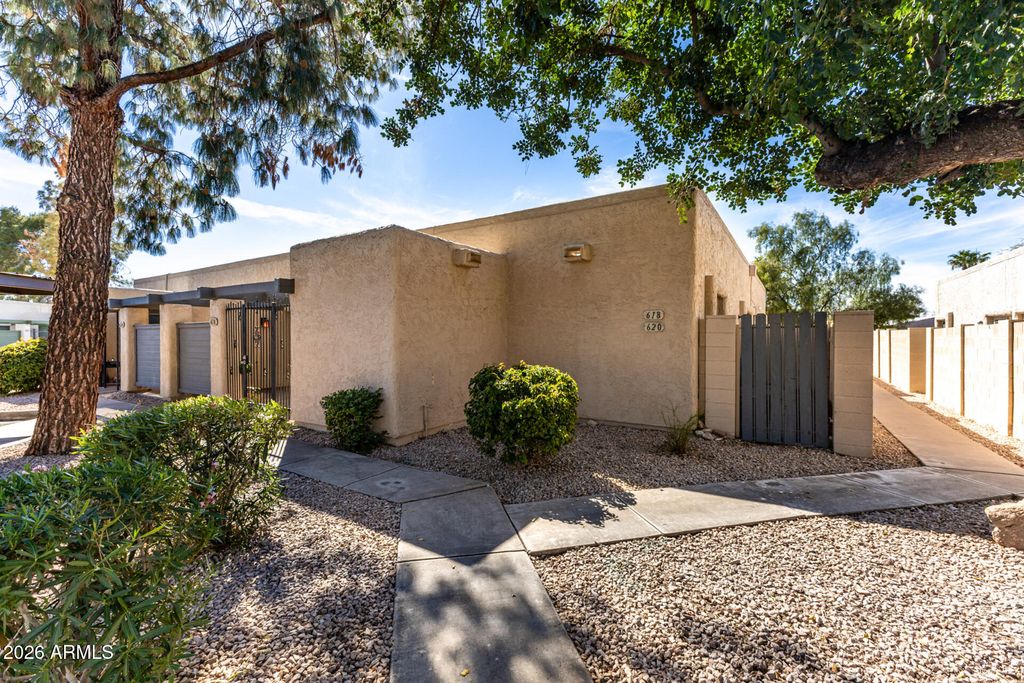 Photo of 618 S Allred Drive, Tempe, AZ 85288 (MLS # 6994469)