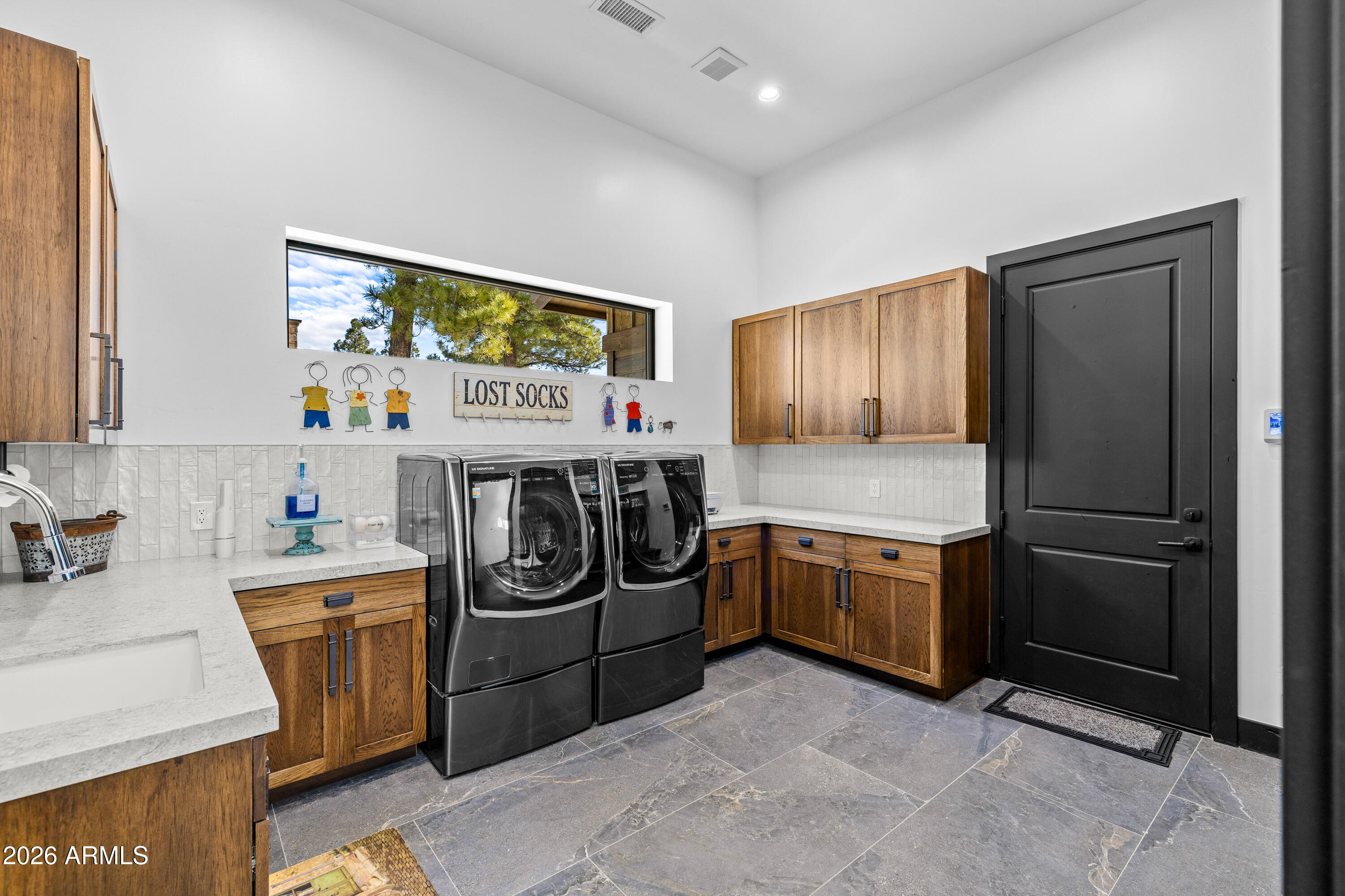 ESTATES AT PINE CANYON - Residential