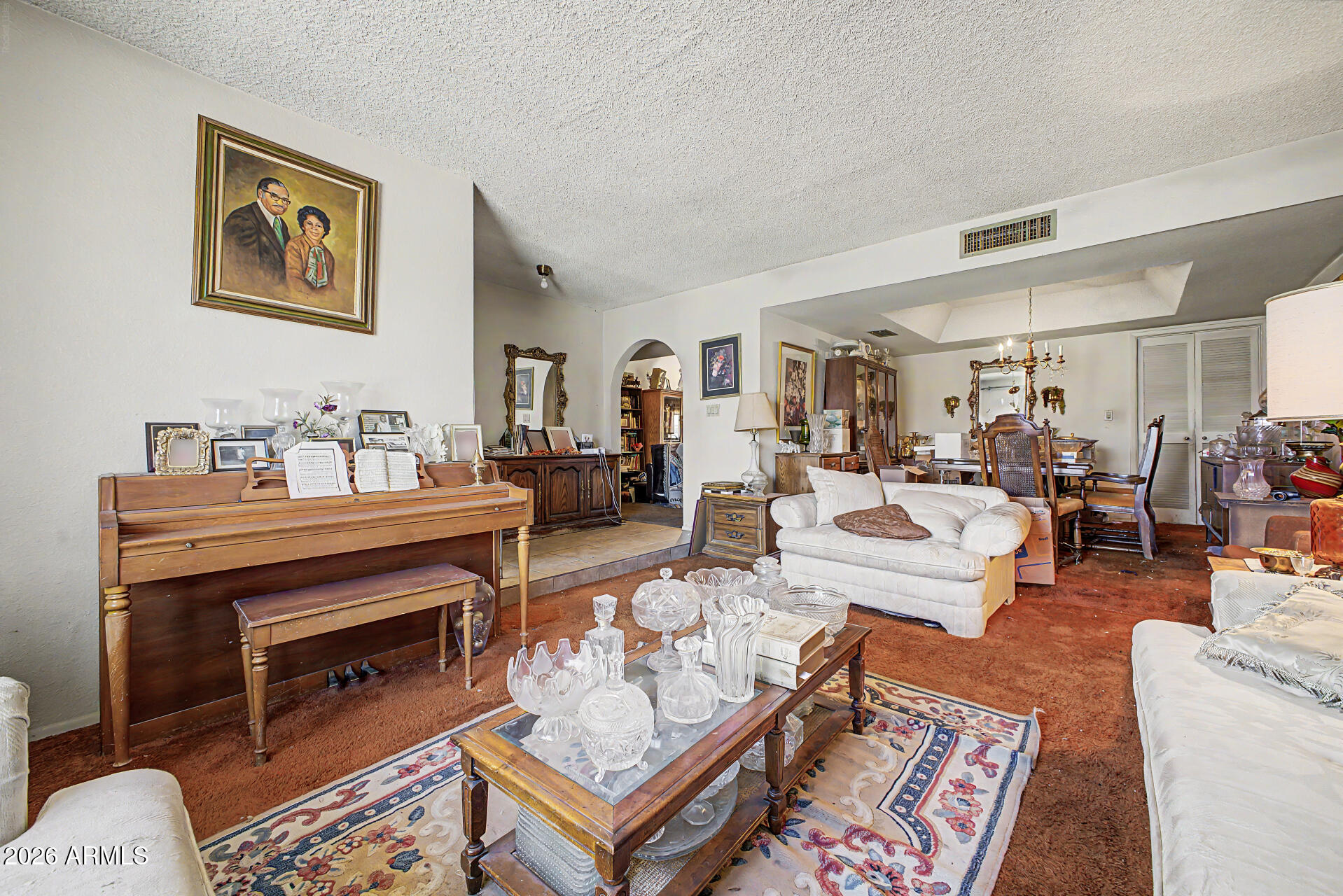 6029 W Desert Hills Drive