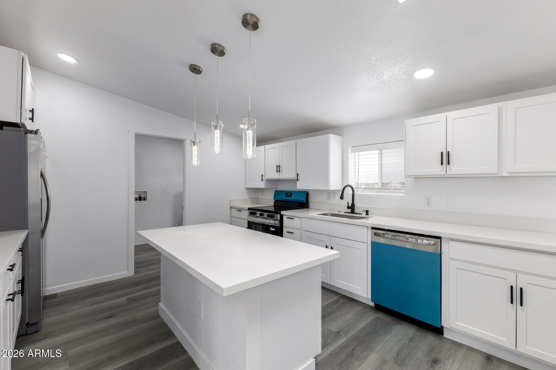 35341 W SUNRISE Drive